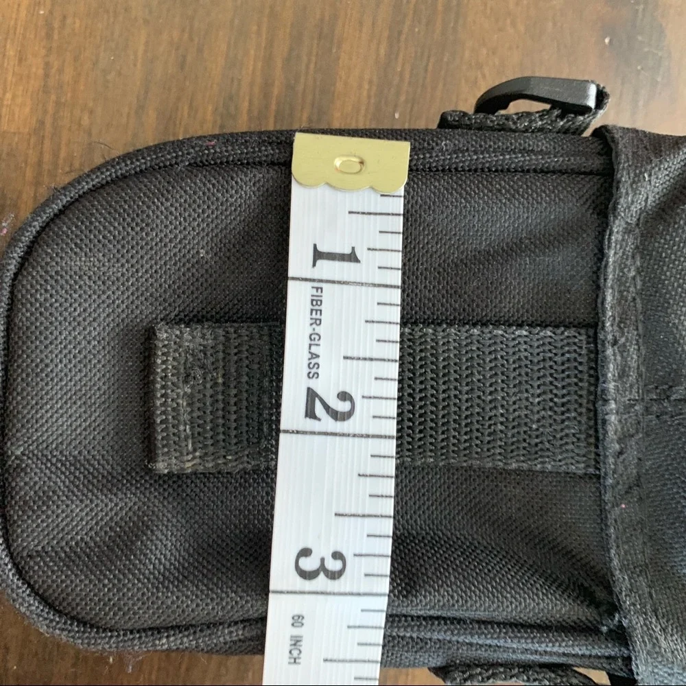 ✅ Samsonite small black camera case